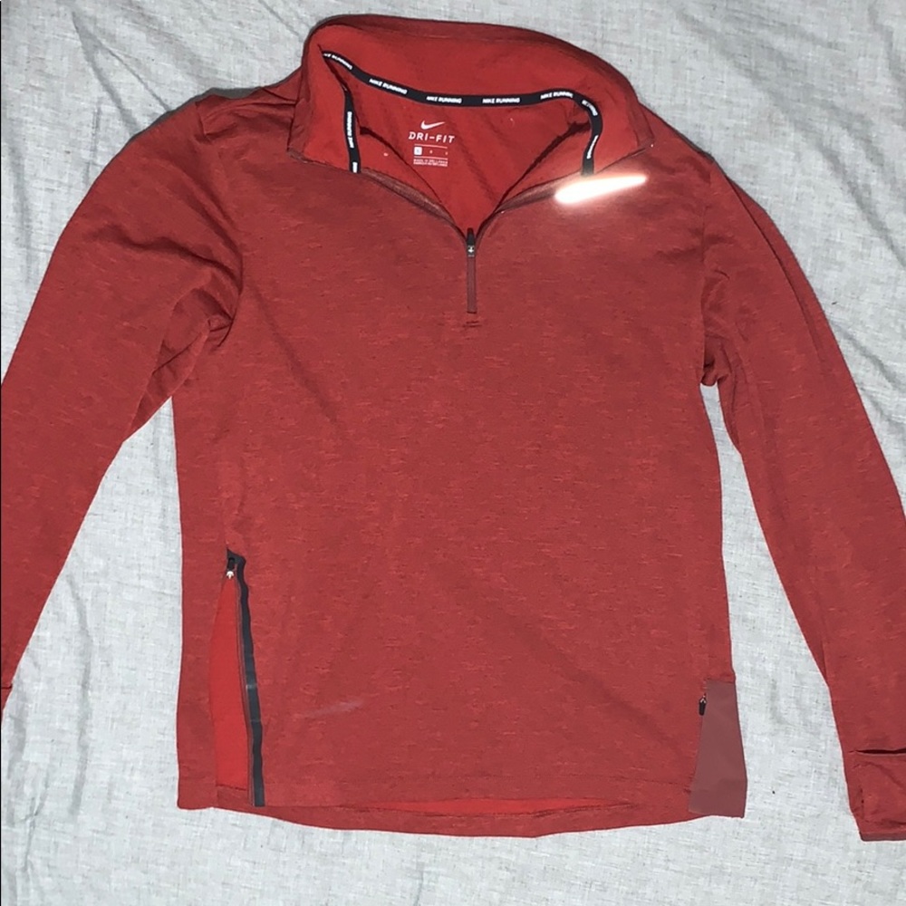 ⭐️Quarter zip Nike Running top⭐️